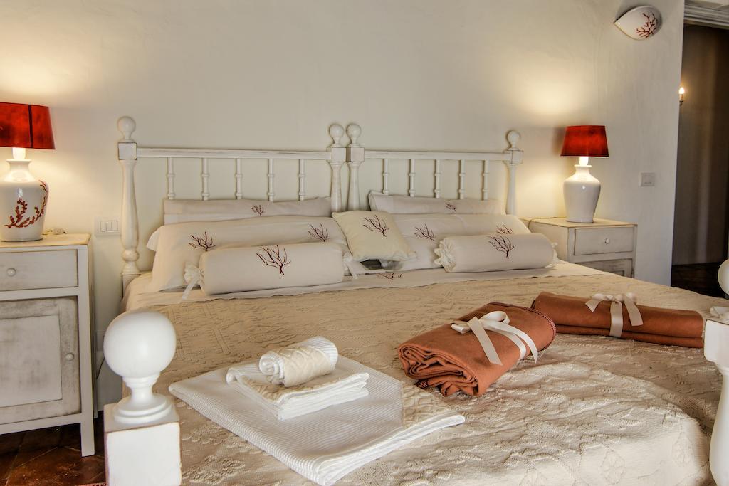 Domus Corallia-Luxury Rooms Porto Rotondo Chambre photo